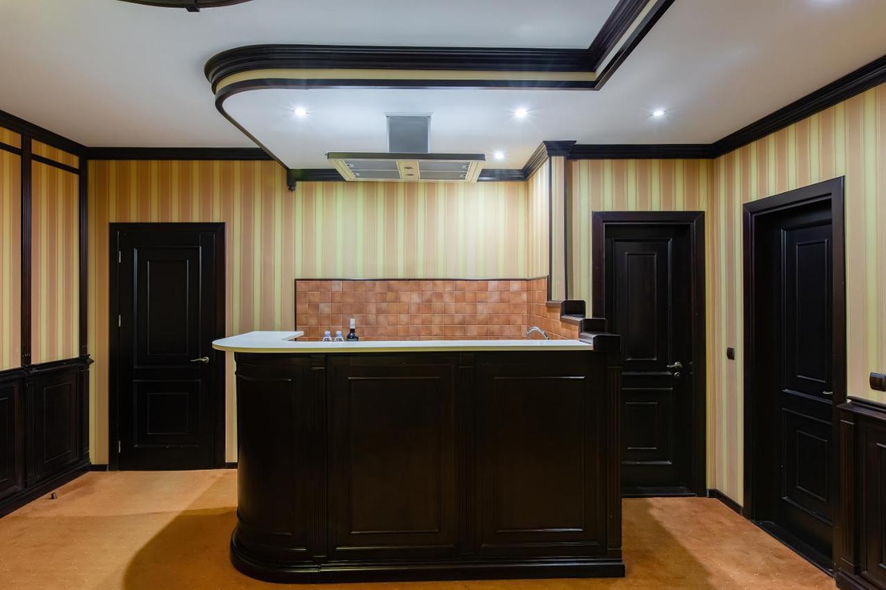 Apartments On Zhilyanskaya Street 59 キエフ エクステリア 写真