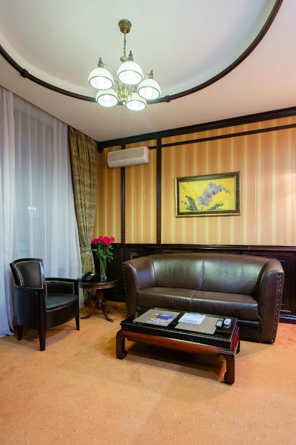 Apartments On Zhilyanskaya Street 59 キエフ エクステリア 写真